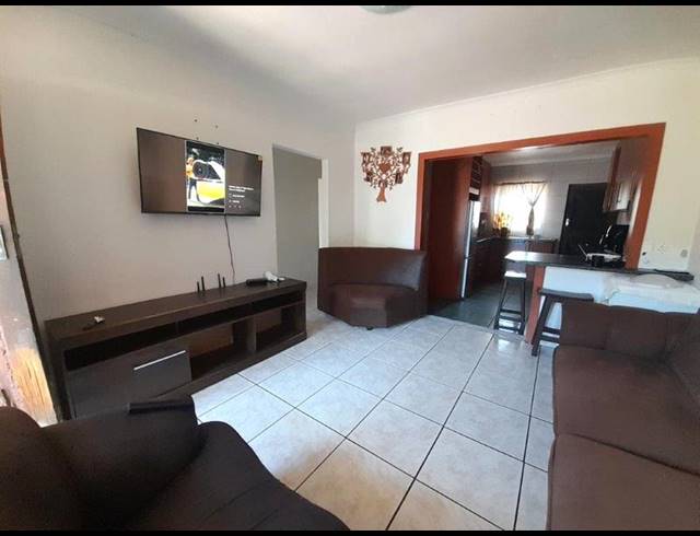 5 BEDROOM HOUSE FOR SALE IN AVONDALE